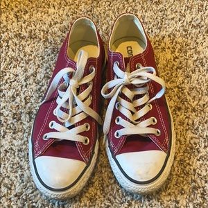 Maroon converse
